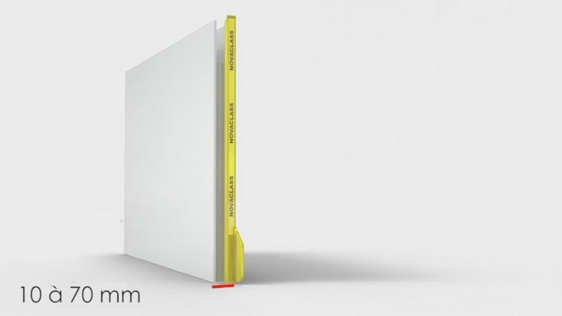 Démonstration du fond extensible de la chemise Novaclass, réglable de 1 à 7 cm